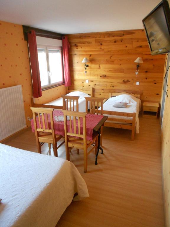 Hotel L'Oree Du Bois Xonrupt-Longemer Oda fotoğraf