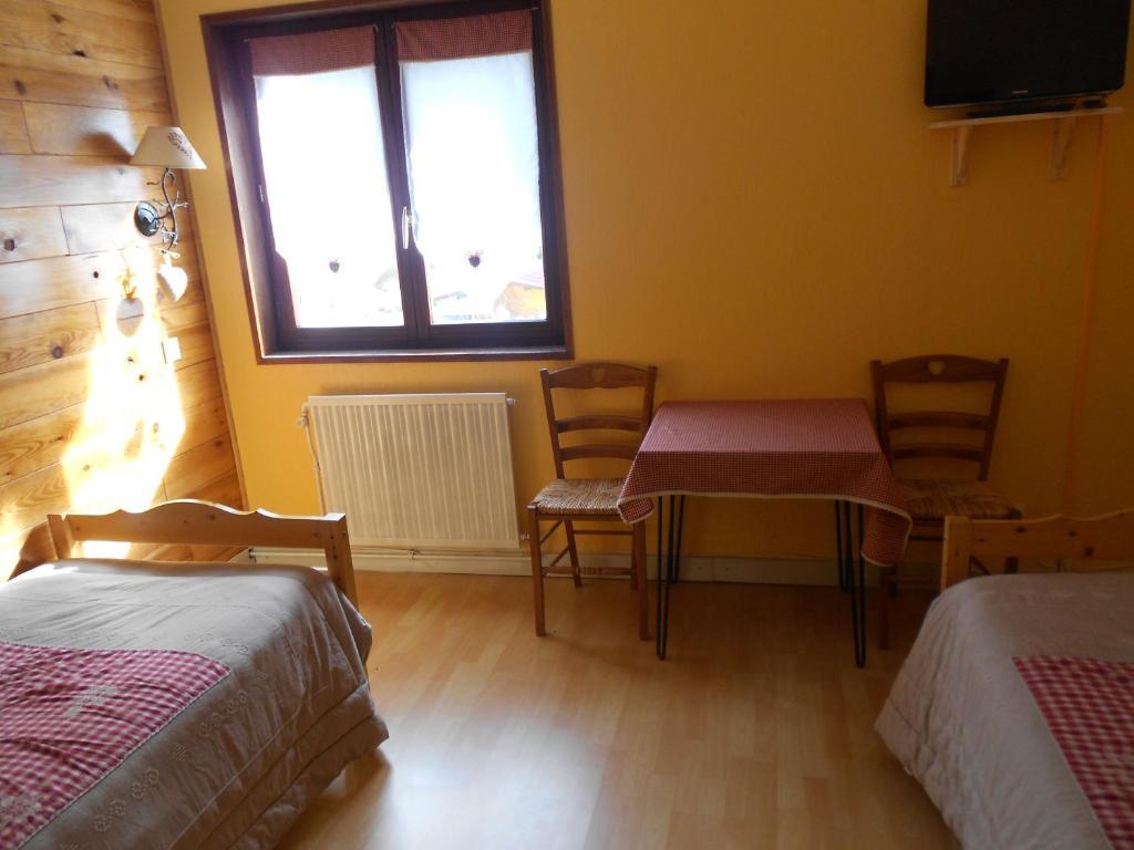 Hotel L'Oree Du Bois Xonrupt-Longemer Oda fotoğraf